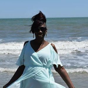 Meet your Posher, Leslie